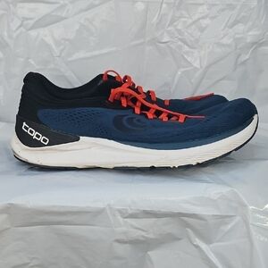 Topo Men's Blue and Red Athletic Shoes